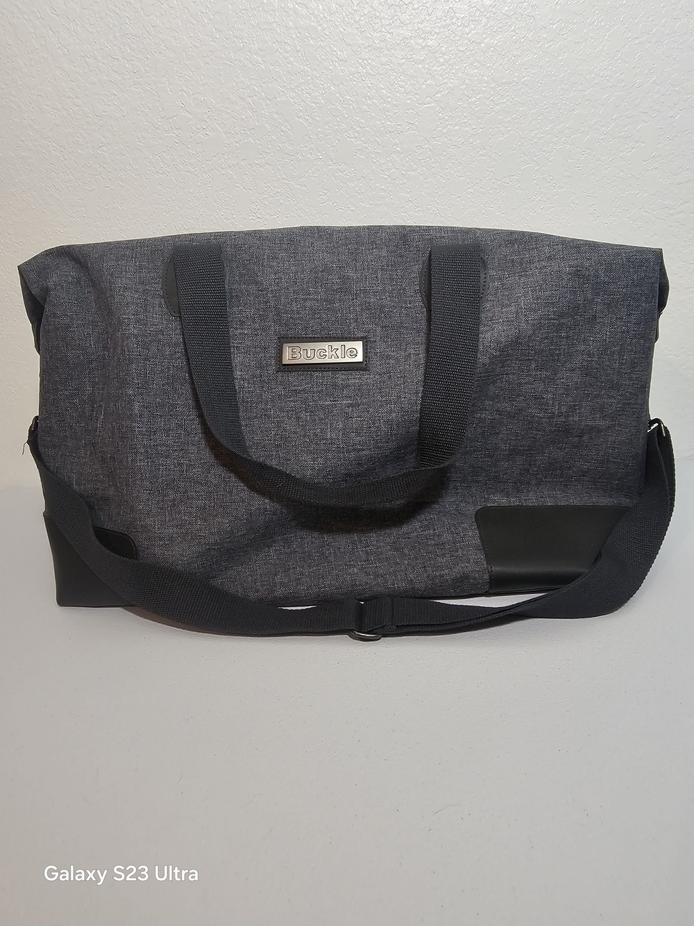 Buckle Men's Gray Travel Duffel Bag